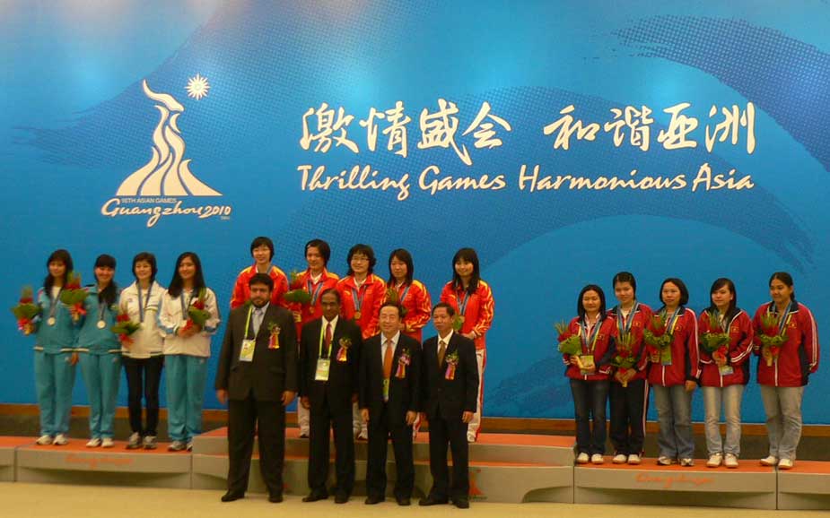 Women team standing